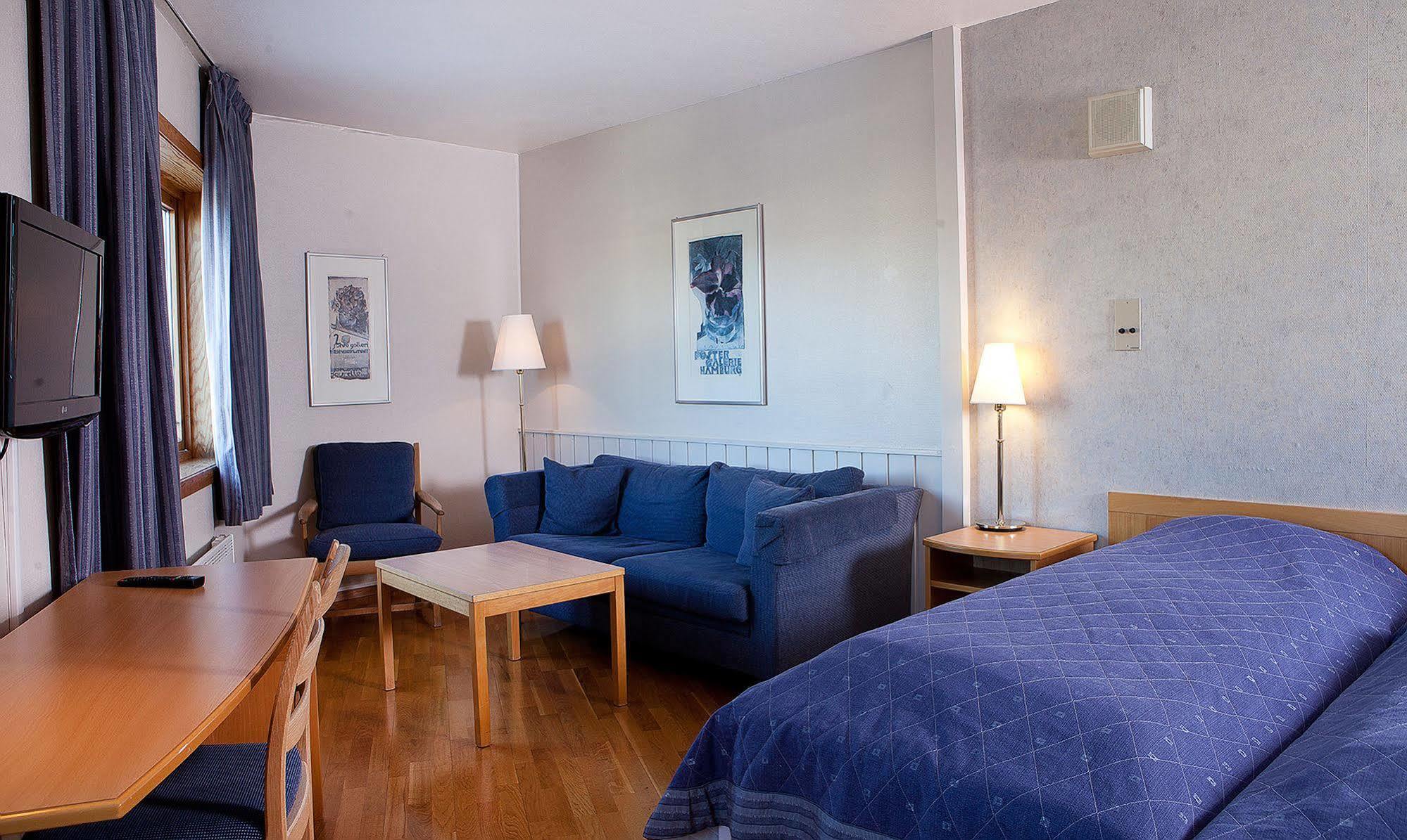 Verdal Hotell ヴァダル エクステリア 写真
