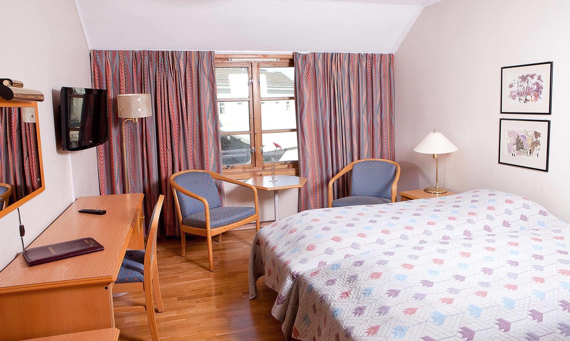 Verdal Hotell ヴァダル エクステリア 写真