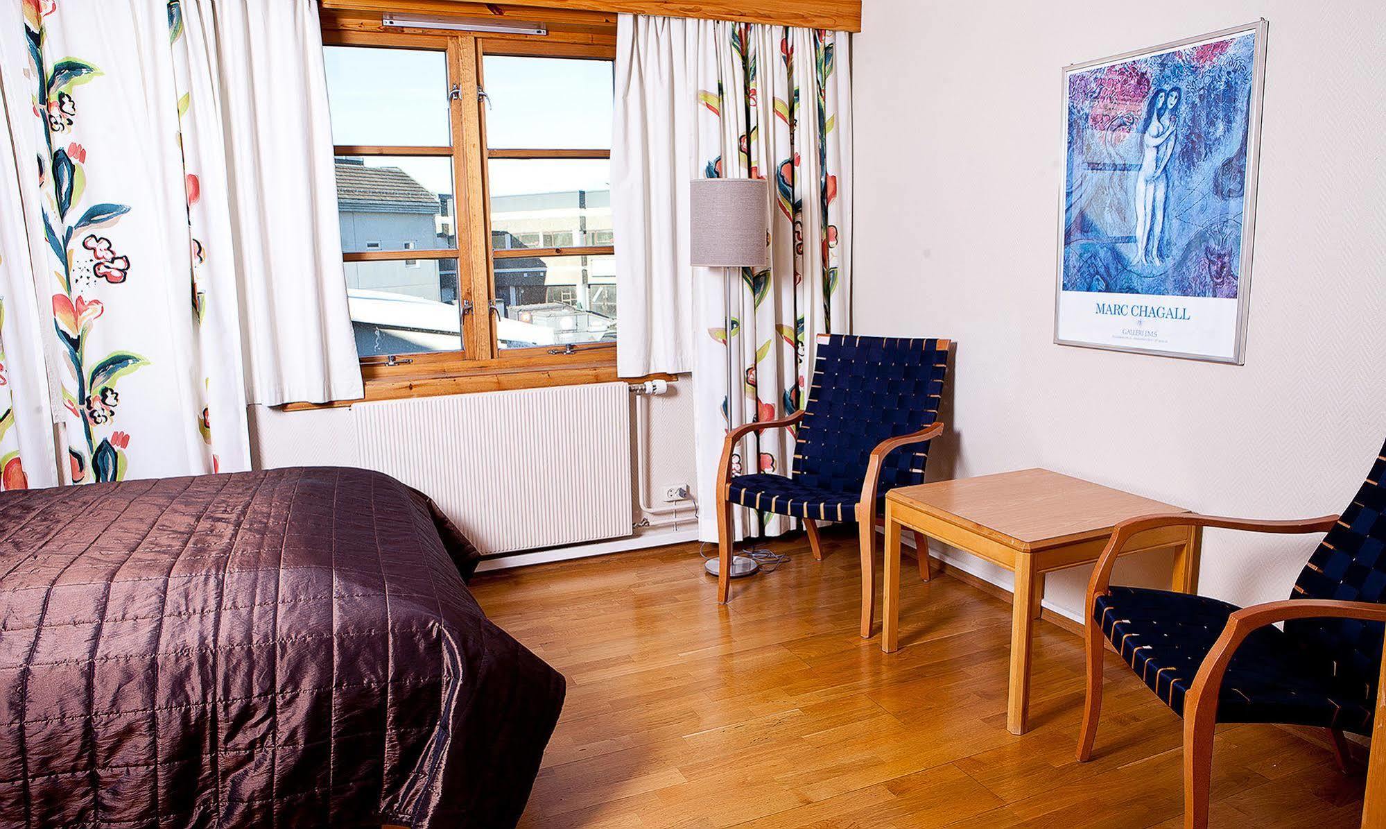 Verdal Hotell ヴァダル エクステリア 写真