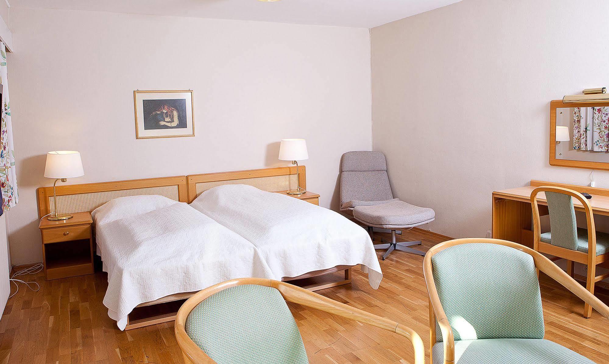 Verdal Hotell ヴァダル エクステリア 写真