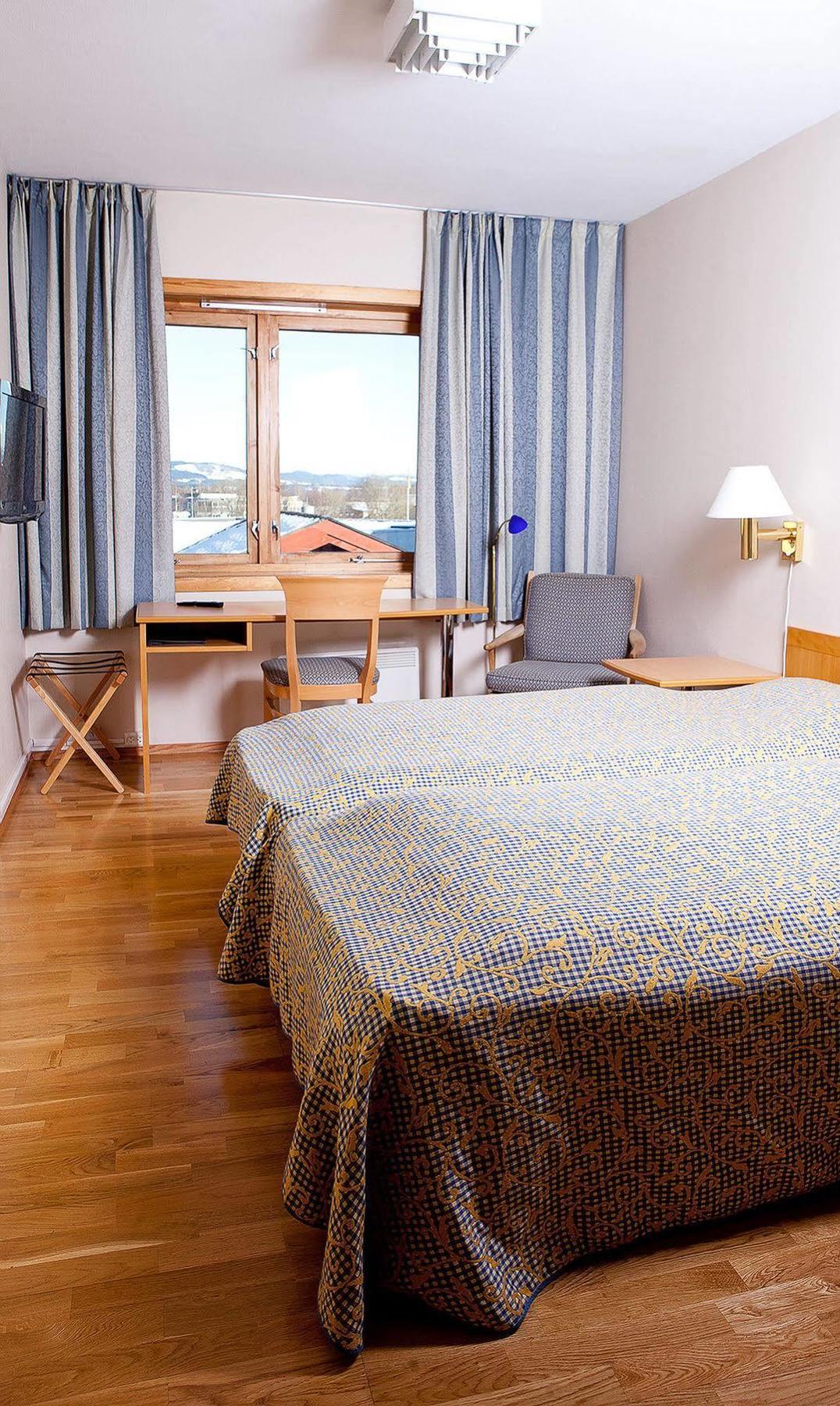 Verdal Hotell ヴァダル エクステリア 写真